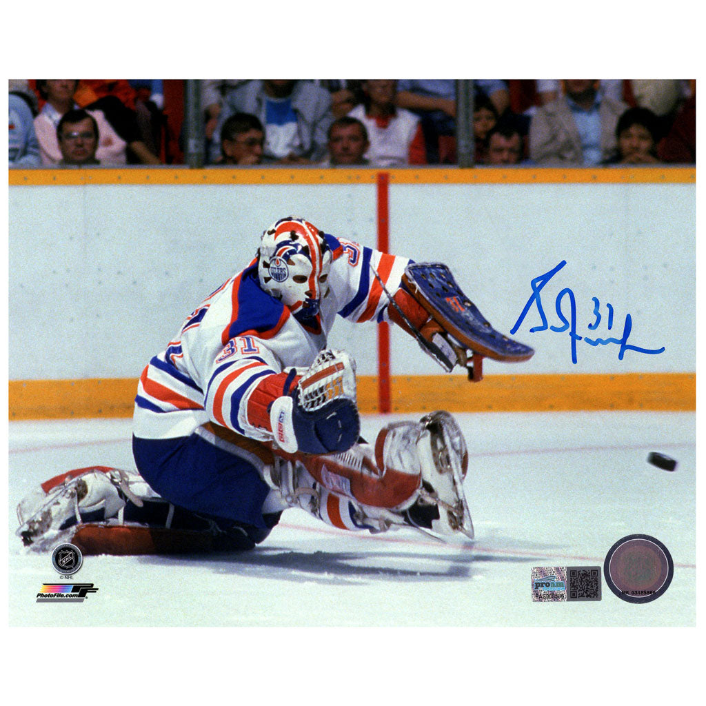 Grant Fuhr Signed Edmonton Oilers 8x10 Framed Photo – Big Glove Save