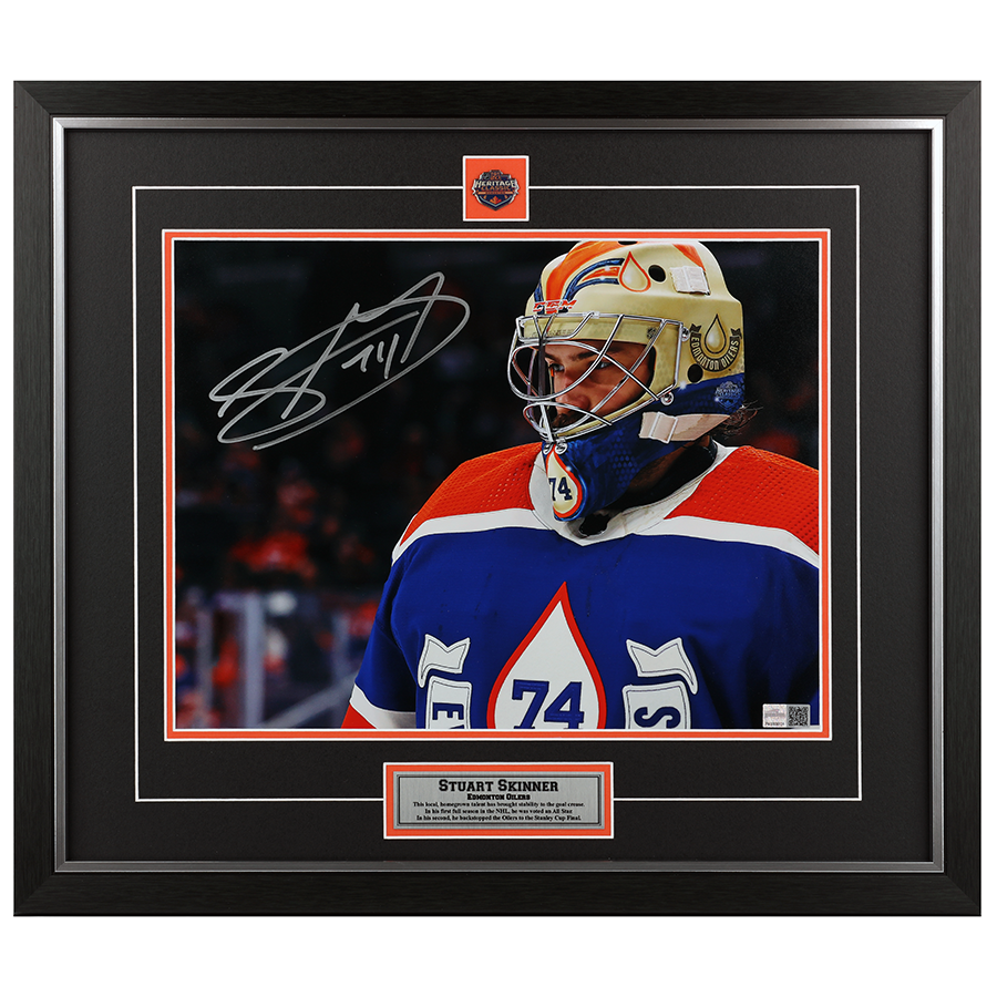 Stuart Skinner Signed Edmonton Oilers Heritage Classic - Mask Closeup - 11x14 Framed Photo