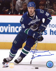 Trevor Linden Signed Vancouver Canucks Looking Up Ice 11x14 Photo