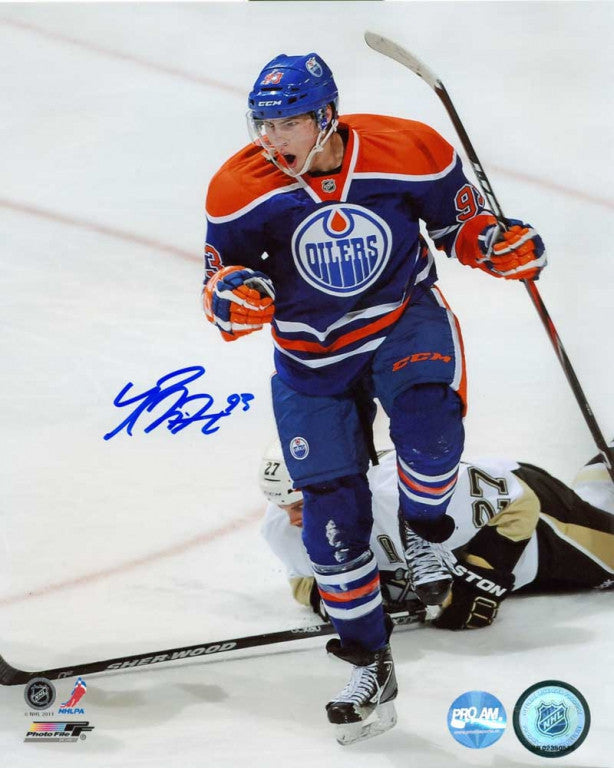 Ryan Nugent-Hopkins #93 - Autographed Edmonton Oilers Goal Puck From  October 16, 2019 Vs Philadelphia Flyers (1st Goal Of Season) - NHL Auctions