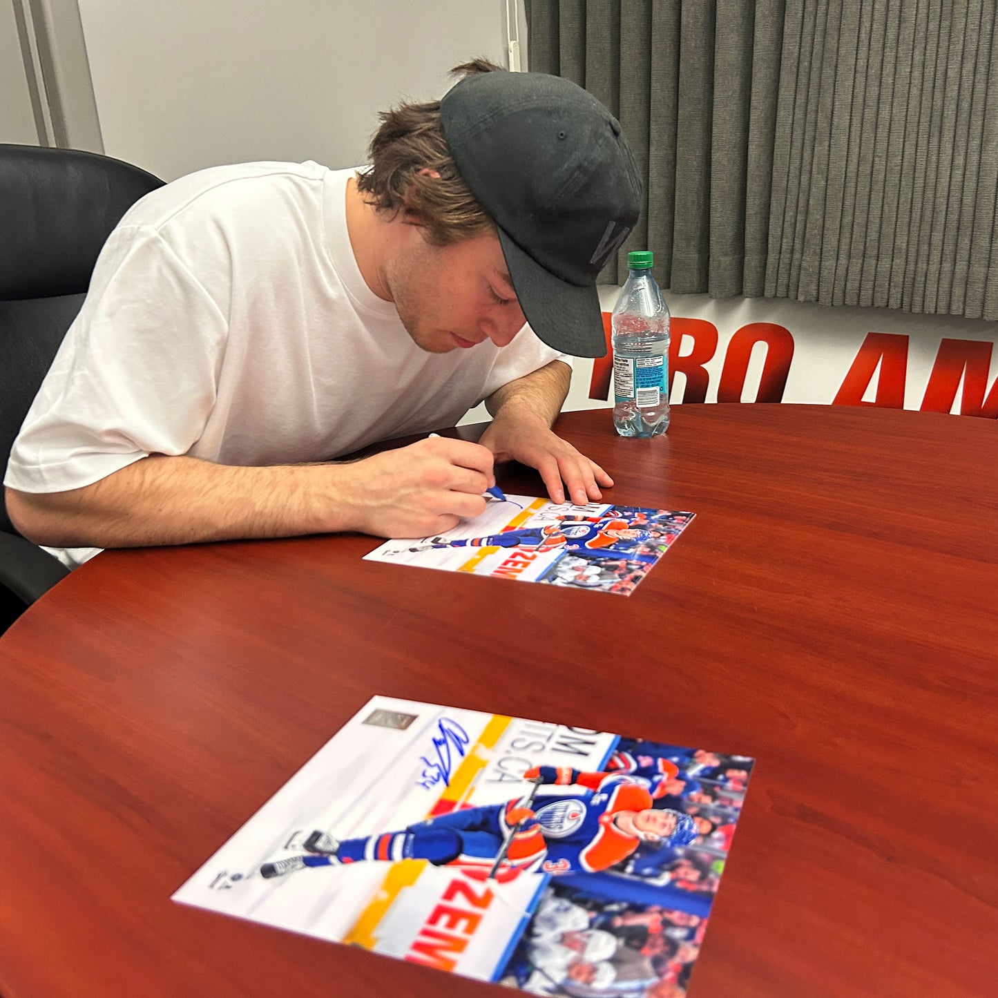 Colton Dach Signed Edmonton Oilers 8x10 Photo – Authenticated Autograph