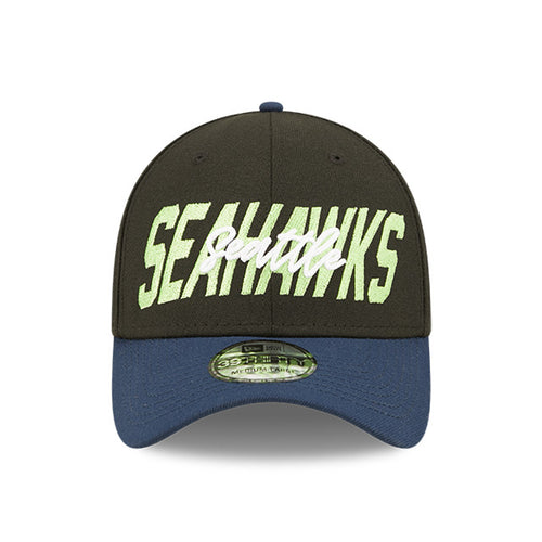 Front view of 2022 Seattle Seahawks NFL Draft cap from New Era. Design features embroidered team name on front panels; body of cap is constructed in black with contrasting team colour brim and embroidery.