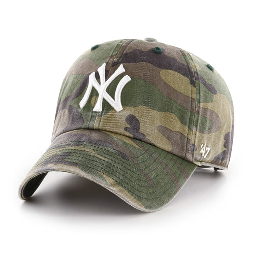 Front view of the New York Yankees Camo '47 Clean Up Cap with camo print cotton twill construction and raised embroidery white "NY" logo. 