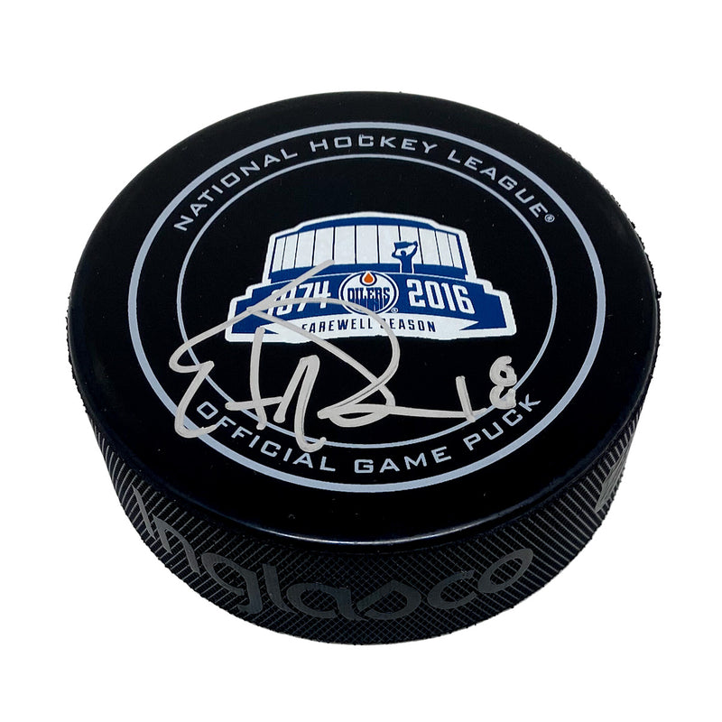 Edmonton Oilers 2015-26 Farewell Coliseum souvenir puck signed by Ethan Moreau in silver ink on the bottom half of puck