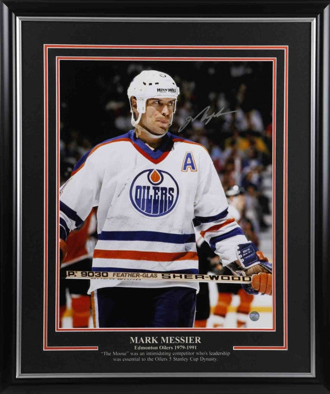 Mark Messier Edmonton Oilers Autographed 16x20 Framed Photo